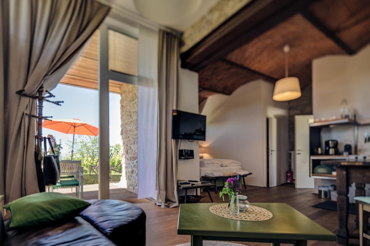 Вилла Winzarei, Weingut Tement Berghausen Экстерьер фото